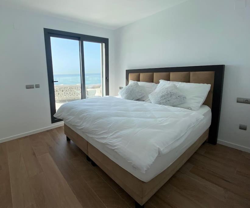 Apartmán Luxurious Penthouse With Huge Panoramic Terrace San Roque  Exteriér fotografie